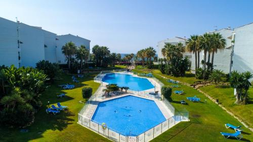 MARBELLA BANUS SUITES - Banús, Playa Rocio Seaside Complex, 3BDM-3BHT, Direct Access to the Beach, Large Outdoor Terrace, 3 min Walk to Puerto Banús