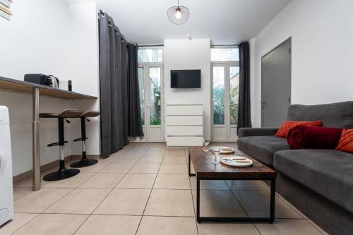 Ô Coin Des Voyageurs - Wifi, TV, Terrasse