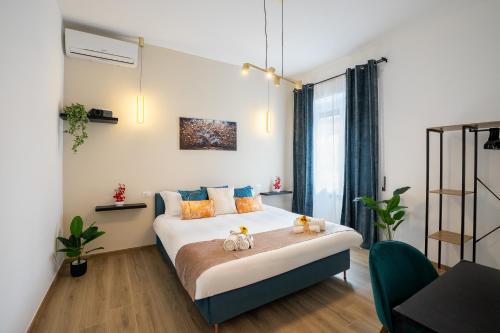 St Peter Luxury Apt - Walk to Vatican, 4-6 pax, A-C