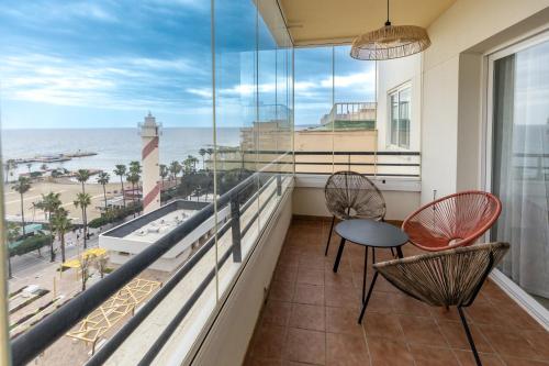 Modern 2BR Apartement with sea views in very center of Marbella