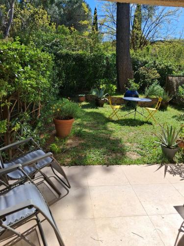 Toulon - CAP BRUN - T3 rez de jardin