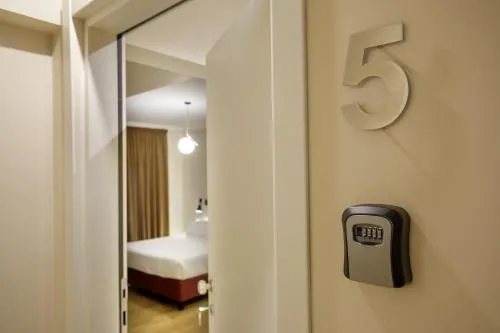 Suites 51 photo 9
