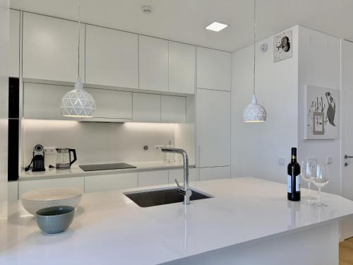 Bunksy Flat Delmar Waterfront Living Olhão by Junto ao Mar