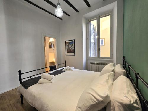 YR Apartments - Isola - Steps from Bosco Verticale and Metro