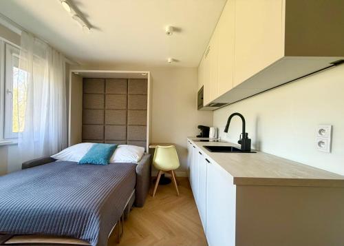 Comfy Stay Batorego Studio