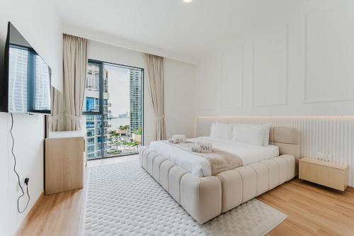 PVH - Refined 2BR - Creek View - Island Park 2