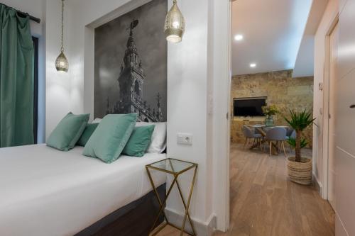 New 1BR2BA next to Gitanos church - private entry