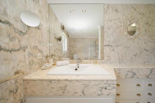 Villa Aviemore - Luxury Villa with Pool in Nueva Andalucia