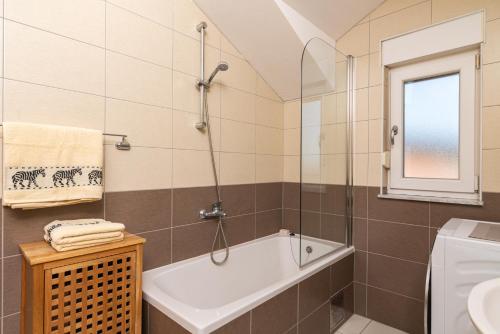 Apartment Traur