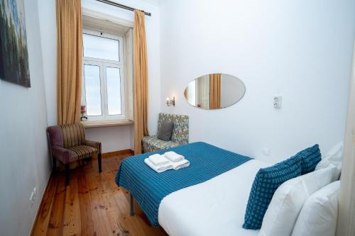 Large 3-Bedroom 4 double bed 2 Bathroom Apartment, Prime Lisbon Location
