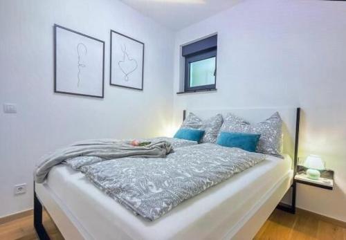 Apartments Sladana