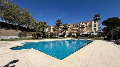 Oura View Apartment