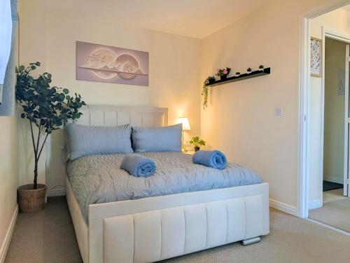 Spacious 4BR Home Near Central Liverpool Parking photo 6