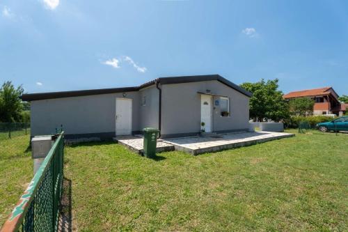 Holiday house with a parking space Loborika, Pula - 25342