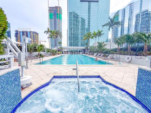 32 Brickell Royale With Skyline and Waterfront Views plus 5 Star Resort Facilities photo 10