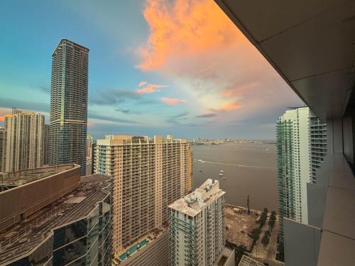 32 Brickell Royale With Skyline and Waterfront Views plus 5 Star Resort Facilities photo 15