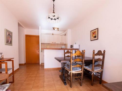 Appartement en Centre-Ville à Empuriabrava avec Terrasse et Proche de la Mer