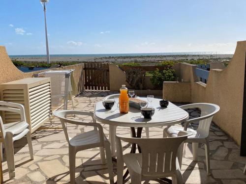 Villa T3 Mezzanine, 6 pers., Accès plage, Parking, Animaux admis - FR-1-798-39