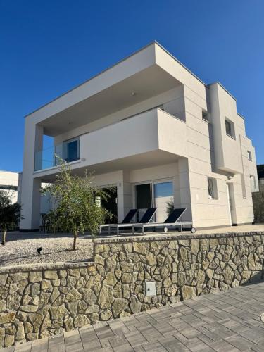 Villa ELKO