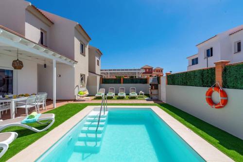 Villa Sara by Villa Plus