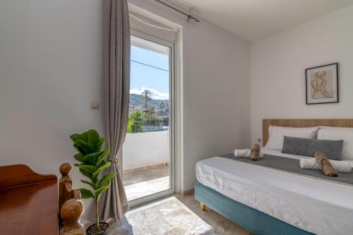 Balos Breeze Seaside House - Walk to Beach