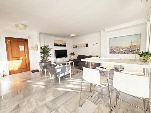 Torrequebrada Sea View, 2 Bed
