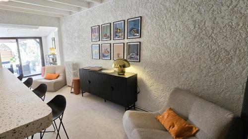 Maison au pied de la Cité médiévale
