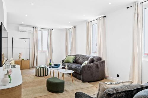 TheBlueStay 266 - Stunning AC Apartment