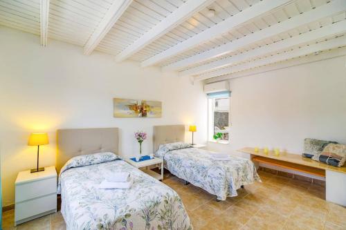 Villa Sarita Sol by Villa Plus