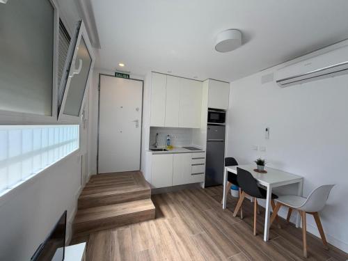 BERNABEU/ C.UNIVERSITARIA APARTMENTS