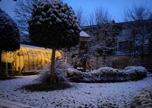 Bed & Breakfast Exterlaer om vinteren