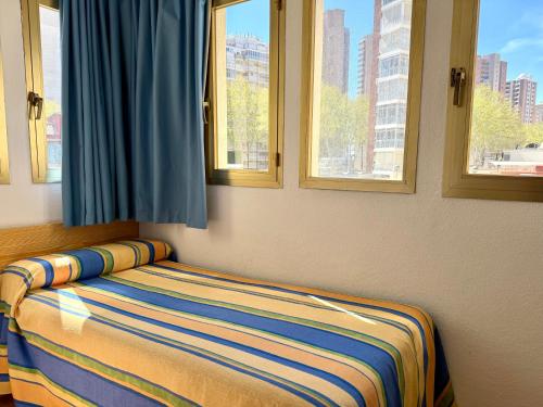 Spacious Apartment in Torre Gerona near Levante Beach & Nightlife