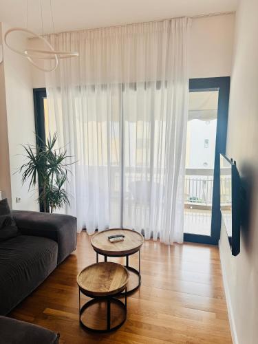 4 guests apartment near Glyfada center