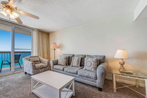 Pelican Beach Resort 1409 photo 8