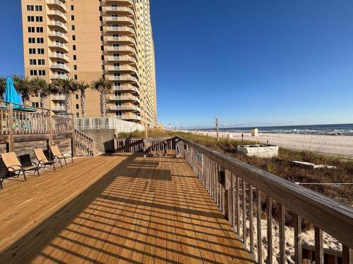 Front Beach Retreat D1 photo 33
