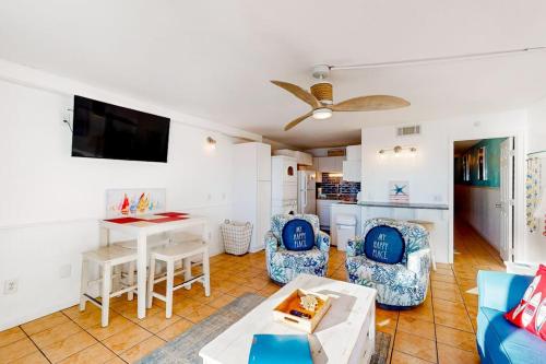 Summit Beach Resort, Unit 704 photo 7