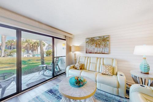 Edgewater Golf Villas #1506 photo 8