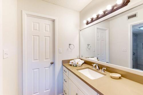 Edgewater Golf Villas #1506 photo 18