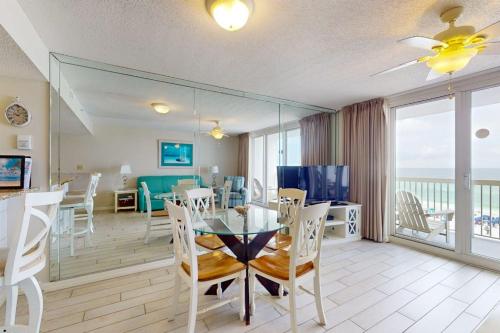 Pelican Beach Resort 502 photo 7