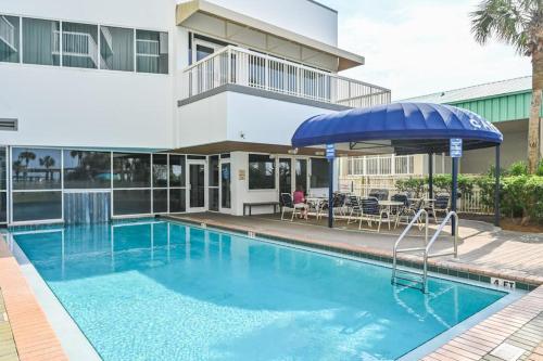 Pelican Beach Resort 502 photo 20