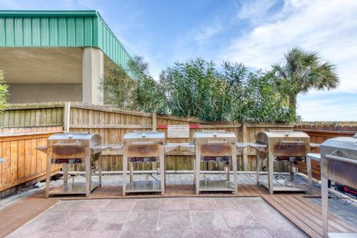 Pelican Beach Resort 502 photo 21