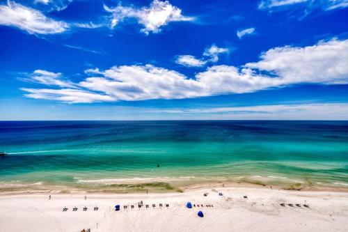 Pelican Beach Resort 502 photo 22