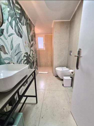 Plaka Luxury Apartment