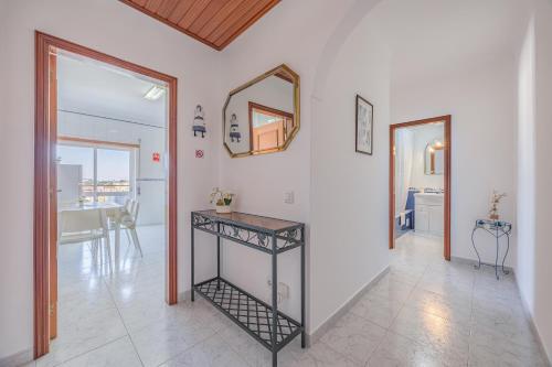 XL Balcony - Panoramic Views - Close to Center