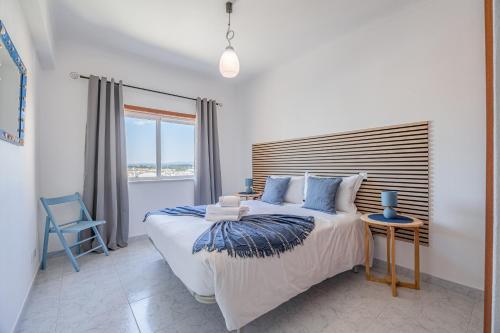 XL Balcony - Panoramic Views - Close to Center