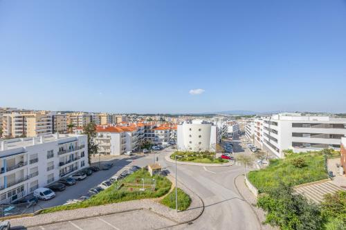 XL Balcony - Panoramic Views - Close to Center