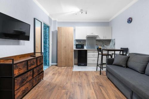 Chic Studio Near Arc de Triomphe