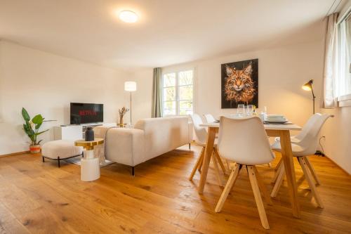 Modern Apartment in Central Basel near Rhine - Special TOP LUX 32 Apartment, up to 4 guests