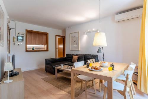 4070 - AB Cozy Flat in El Born