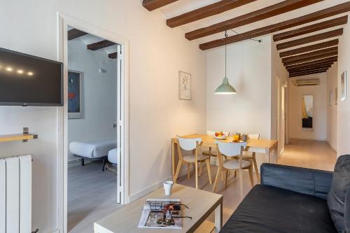 4071 - AB Centric Apartment in Raval